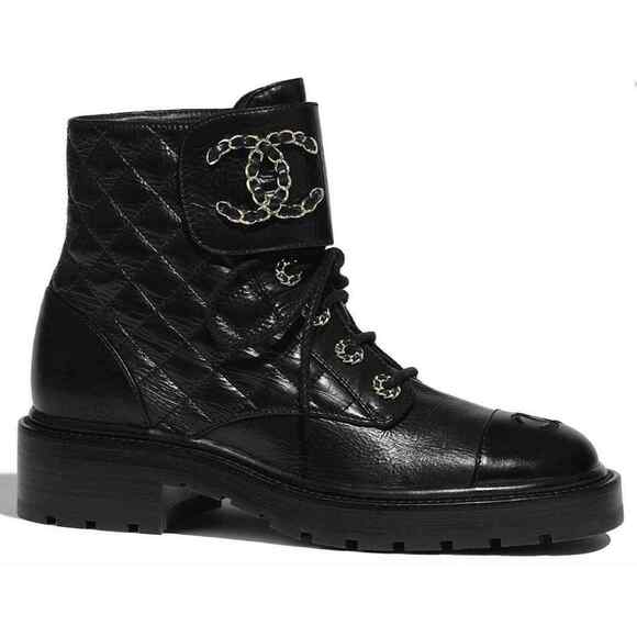 Chanel 21A Black Quilted Gold CC Chain Combat Lace Up Tie Ankle Short Boots 35 - Picture 1 of 12